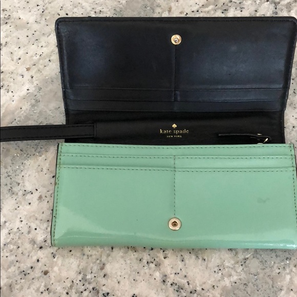 Kate Spade wristlet - Picture 2 of 4